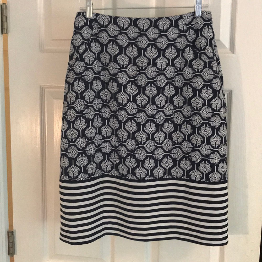 DOWNEAST Adorable mixed pattern skirt
